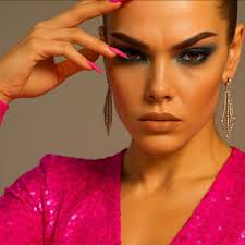 Morgan Tokunaga updated her profile picture.