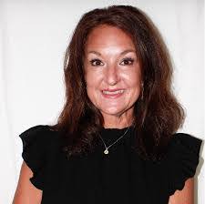 Jennifer Hartwick's Instagram, Twitter & Facebook