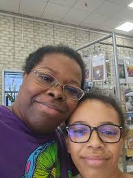 Found a friend in the bathroom :)