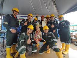 Is located in kuantan, pahang and licensed by petroliam nasional berhad (petronas). Tiara Ophir Sdn Bhd Posts Facebook