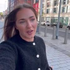 Podelila KUĆNE POSLOVE sa mužem pa podigla BURU na mrežama: "Nema šanse da  ću ja da iznosim đubre!"