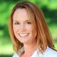 Deborah Guyton's Instagram, Twitter & Facebook