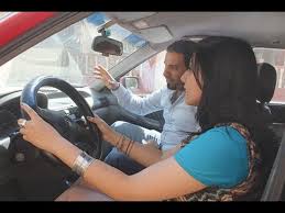 تعلم قيادة السيارة المانيوال وانت فى منزلك مشاهده ممتعه youtube mirror selfie scenes selfie