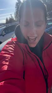 Taking time out to do what we love 🎿 🏂 because life is too damn short not  to! , ., ., ., ., ., ., #springskiing #mammothmountain #california  #skilover #snowboard #mountainlife #livewithviews