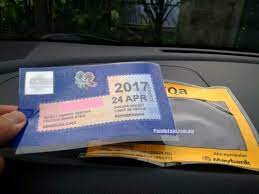 Bagaimana pun, anda perlu memilih bahan pengilat yang sesuai dengan. Apanakbuat Tip Betul Dan Mudah Tampal Pelekat Cukai Jalan