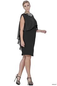 Per una volta le donne curvy possono avere la meglio sulle magre. Abiti Per Donne Curvy 788bee