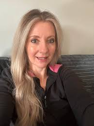 Hi! 🤗 I just joined this group, so I wanted to introduce myself. I live in  Nottingham, from Pretoria. 😊