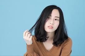 12 foto cowok dengan rambut panjang nan indah, bikin cewek iri via www.brilio.net. 7 Model Rambut Wanita Yang Bagus Untuk Rambut Tipis Bukareview