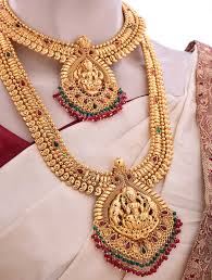 Rent Marriage Bridal Jewellery Set With Pink Kemp Stones Online Free Delivery And Pick Bridal Gold Jewellery Designs Indian Wedding Jewelry Bridal Jewelry Sets