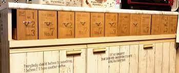 セリアの木製ブックスタンドでオシャレな収納ケースを作る ブックスタンド 収納ケース セリア