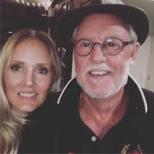 Wayne Halladay Barber Shop