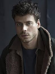 Aaron Craig's Instagram, Twitter & Facebook