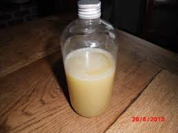 La Douceur Cremeuse Version Liquide C Est Tres Facile Je Rappelle La Formule 20g D Huile De Coco 10g D Huile De Ricin Savon Recettes De Savon Huile De Ricin