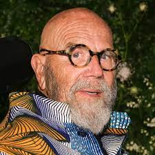The prolific artist, who catapulted to fame between the '70s and '80s with photorealist portraits, passed away the age of 81 in a hospital in oceanside, new york, as. Lfq7jjafwvx7om