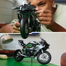 LEGO Technic Moto Kawasaki Ninja H2R Juguete de Construcción, Kit de  Maqueta a Escala Coleccionable de Vehículo, Regalo para Niños y Niñas de 10  Años o Más 42170 : Amazon.es: Juguetes y juegos