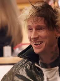 Kayla Deville (kayladeville87)