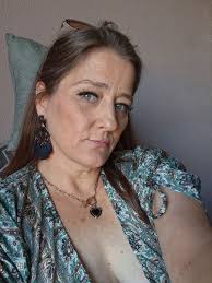 Seeking older woman for love