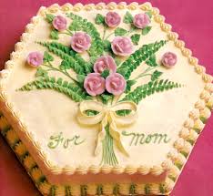 Does your mom like simple yet elegant flavours? Mothers Day Cake Mothers Day Cakes Designs Mothers Day Cake Spring Cake