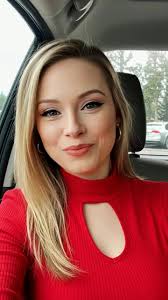 Understanding Tarot: Insights from a Cartomante