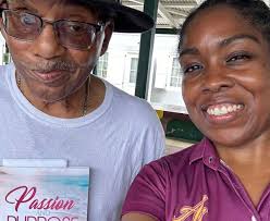 Genevieve Whitaker (@genwhitaker)