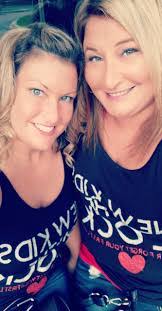 Mandy Dempsey's Instagram, Twitter & Facebook