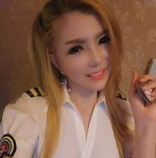 Linda Bui's Instagram, Twitter & Facebook