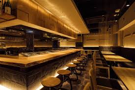 競合店に差をつける！魅力的な居酒屋の内装デザインを解説 - LARGO MAG