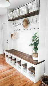 20 Easy Diy Mudroom Bench Ideas For Inspiration Mudroom Decor Home Decor Home Remodeling