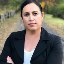 Audrey Bond's Instagram, Twitter & Facebook