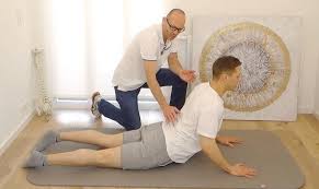 Bandscheibenvorfall Lws Ubung Vom Physiotherapeut Bandscheibenvorfall Bandscheiben Bandscheibenvorfall Ubungen