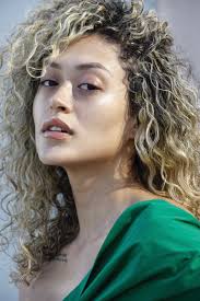 Deja Ware's Instagram, Twitter & Facebook