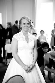 Brautmode aus spitze und elegante, schlichte hochzeitskleider passend zur shabby chic hochzeit! Jennifer Karl Hochzeit Am Schloss Nordkirchen Wunderschone Babybauchfotos Babyfotos Und Neugeborenenfotos Babyfotograf Babybauch Shooting
