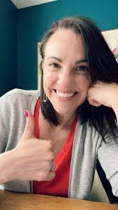 Elspeth Allen's Instagram, Twitter & Facebook