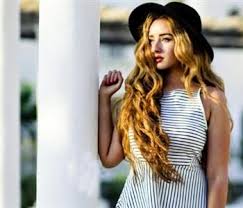 هنا الزاهد في جلسة تصوير شبابية بعد خطبتها على أحمد فهمي Egyptian Actress Beautiful Actresses