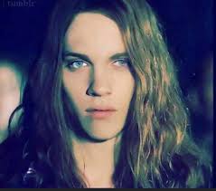 Matt Czuchry is who I've always seen as my Jason 😍