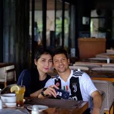 See what veronica lucky lette (acedocrawford) has discovered on pinterest, the world's biggest collection of ideas. 7 Potret Romantis Veronica Lucky Perdana Sebelum Isu Selingkuh Memanas Foto 1