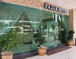 Daerah lahad datu) is an administrative district in the malaysian state of sabah, part of the tawau division which includes the districts of kunak, lahad datu, semporna and tawau. Fajar Hotel Lahad Datu Updated 2021 Prices