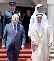 «مع الغالي الامير الوليد بن طلال في نزهه خاصه على سيارتي الجديده #الربع #الوليد_بن_طلال». Ø¬Ø±ÙØ¯Ø© Ø§ÙØ¨ÙØ§Ø¯ Ø³ÙÙ Ø§ÙØ´ÙØ® ÙØ­ÙØ¯ Ø¨Ù ÙØ¨Ø§Ø±Ù ÙÙ ÙÙØ¯ÙØ© ÙÙØ¯Ø¹Ù Ø§ÙØ§ÙÙØ± Ø§ÙØ­Ø³Ù Ø¨Ù Ø·ÙØ§Ù