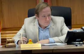 Maryland Mayor Andrew Bradshaw charged with allegedly posting revenge porn  on Reddit | The Independent