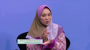 Beredar kabar viral di beberapa media. Wakil Doula Dikecam Tak Jawab Soalan Dan Sering Melalut Buat Simbol Ultraman Ketika Live Penmerahpress