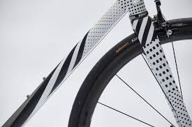 Black And White Bike Design Adrians Dazzle Xcr Road Donhou Bicycles Bicycle Paint Job Paint Bike Bicycle