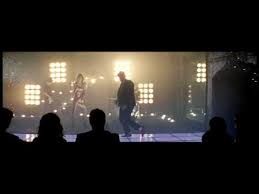 Yeah Yeah Yeahs Heads Will Roll A Trak Remix I Will Forever Love The Yeahyeahyeahs This Song Is My All Time Fav And Always Leaves Me Feeling Inspired Dance Music Videos Dance Music Indie Music