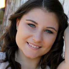 Leanne Bragg's Instagram, Twitter & Facebook