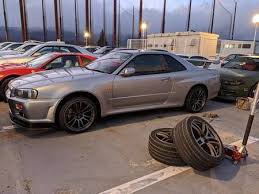 Our right hand drive nissan skyline gtr r34's come certified, emissions tested and with a powertrain warranty. Nissan Skyline R34 Gebrauchtwagen Gebrauchtwagen Suchen Das Parking