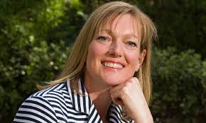 Holly Mackay's Instagram, Twitter & Facebook