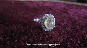 Produk jenis ini bernama batu akik agate. Batu Yakut Kuning Safir Kuning By Koran Batu