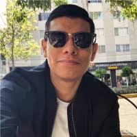 Daniel Amante's Instagram, Twitter & Facebook