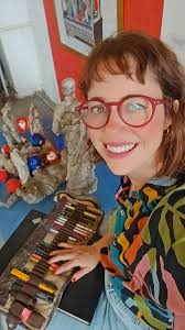 Desenhar é coisa muito séria. No último sábado tivemos uma aula aberta de  desenho com Arthur Chaves (artista e educador), na exposição coletiva  "Himalaya Niloticus Crocodile Diamond: Jacaré é 15", organizada pelo