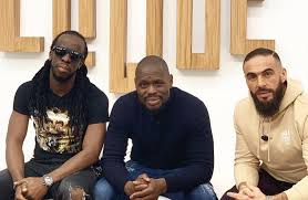 Neptune terminus, solaar pleure, astronaute, polaroid experience, à chaque frère. Evenement La Clique De Kery James Youssoupha Et Medine En Exclusivite Sur La Chaine De Television Clique Tv