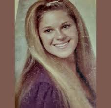 Here is the obituary for Debi Hunter Erbes sister Kathy. I always thought  she was so pretty. Thoughts and prayers to all the family.